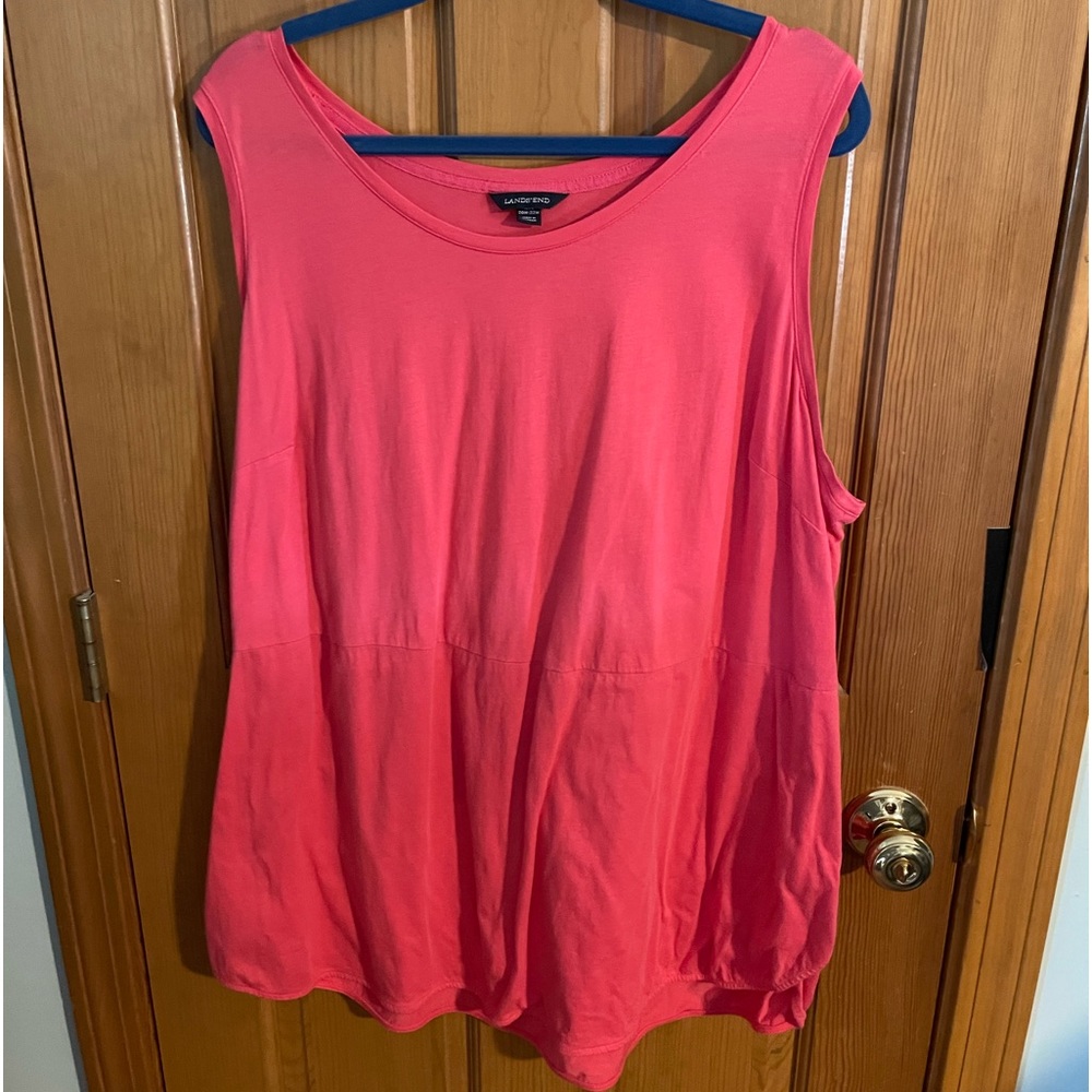 Women’s 2X sleeveless shirt